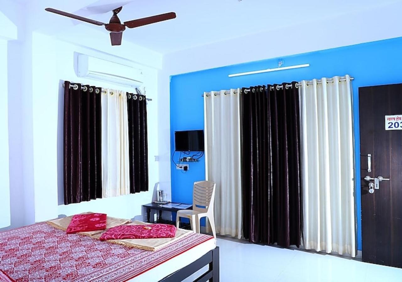 Swaroop Residency Ganpatipule Hotel Exterior photo